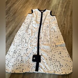 Burt's Bees Beekeeper - White and Black Starry Sleep Sack- Medium 6-12 months